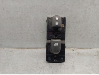 Recambio de mando elevalunas delantero derecho para nissan qashqai ii (j11, j11_) 1.5 dci referencia OEM IAM 25411HV10A 25411HV1