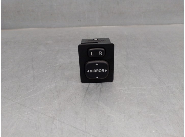 Recambio de mando retrovisor para toyota yaris 1.0 cat referencia OEM IAM 848700F010  