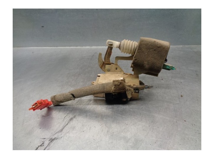 Recambio de cerradura maletero / porton para ford galaxy (vx) clx referencia OEM IAM 1526695 2 PINES 5 PUERTAS