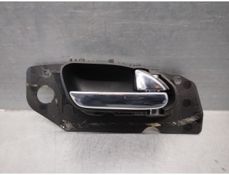 Replacement front right interior door handle for Peugeot 607 (S2) 2.7 HDi FAP CAT (UHZ / DT17TED4) OEM IAM reference 96291605