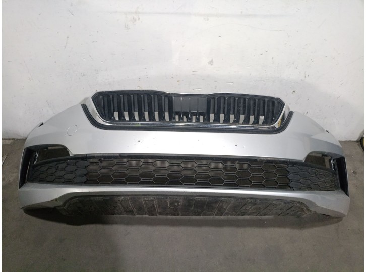 Recambio de paragolpes delantero para skoda scala (nw1) 1.0 tsi referencia OEM IAM 657807217 657807217 