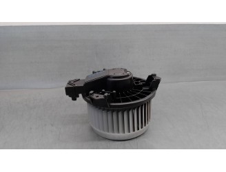 Recambio de motor calefaccion para toyota yaris 1.0 cat referencia OEM IAM 871030D101  