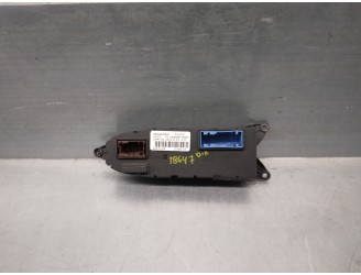 Replacement central locking control unit for Peugeot 607 (S2) 2.7 HDi FAP cat (UHZ / DT17TED4) OEM IAM reference 9666864080 