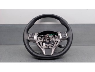 Recambio de volante para toyota yaris 1.0 cat referencia OEM IAM 451020D30023 