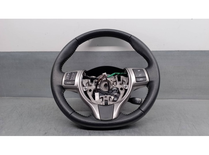 Recambio de volante para toyota yaris 1.0 cat referencia OEM IAM 451020D30023 