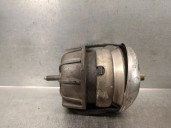 Replacement right engine mount for Jaguar S-Type II (X200) 2.7 D OEM IAM reference XR82892 XR82892 
