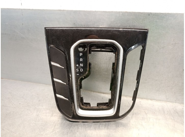 Recambio de moldura para hyundai ioniq (ae) 1.6 gdi hybrid referencia OEM IAM 84651G2000 84650G2311UAY 