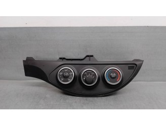 Recambio de mando calefaccion / aire acondicionado para toyota yaris 1.0 cat referencia OEM IAM 554060D390 