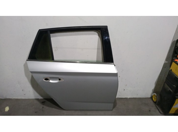 Recambio de puerta trasera derecha para skoda scala (nw1) 1.0 tsi referencia OEM IAM 658833052A 658833052A 