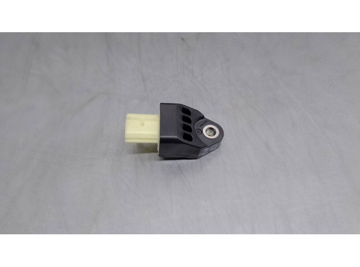Replacement impact sensor for Toyota Yaris 1.0 CAT OEM IAM reference 898310D090 831ALUWN15 DENSO