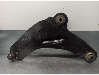 Replacement of left front lower suspension arm for Nissan Primastar (X83) 1.9 DCi Diesel CAT OEM IAM reference 5450