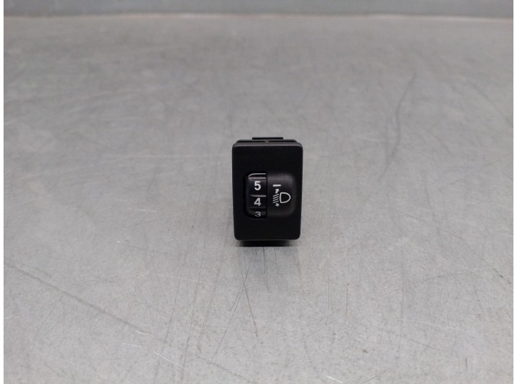 Recambio de interruptor para toyota yaris 1.0 cat referencia OEM IAM 841520D090  