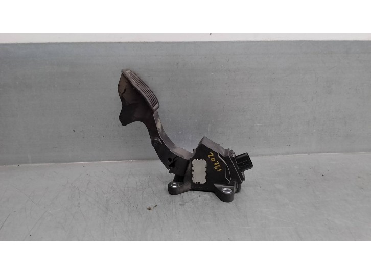 Recambio de potenciometro pedal para toyota yaris 1.0 cat referencia OEM IAM 781100D120 15368752432 KD