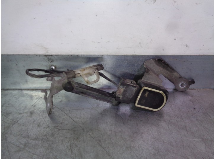 Recambio de motor regulacion faros para bmw serie 3 berlina (e90) 2.0 16v diesel referencia OEM IAM 6763735 