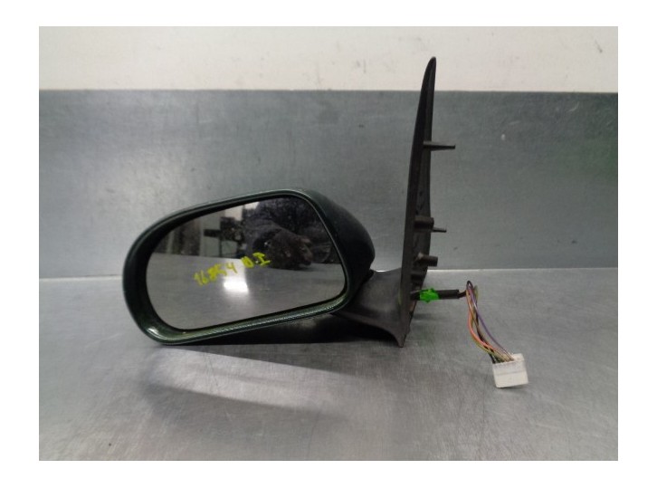 Recambio de faro antiniebla trasero derecho para fiat brava (182) 1.6 16v cat referencia OEM IAM 735246715 5 PINES VERDE 5 PUERT