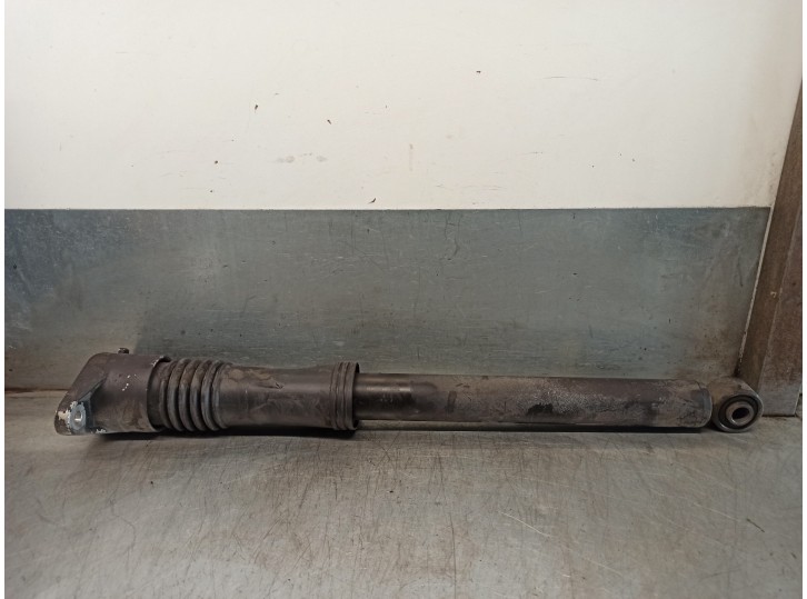 Recambio de amortiguador trasero derecho para hyundai sonata (nf) 2.4 style referencia OEM IAM 553113K130  