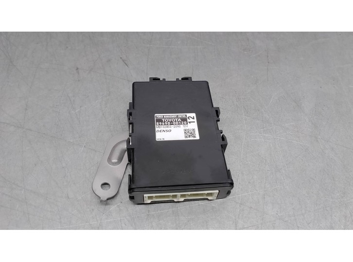 Recambio de modulo electronico para toyota yaris 1.0 cat referencia OEM IAM 896900D120 MB1028502090 DENSO