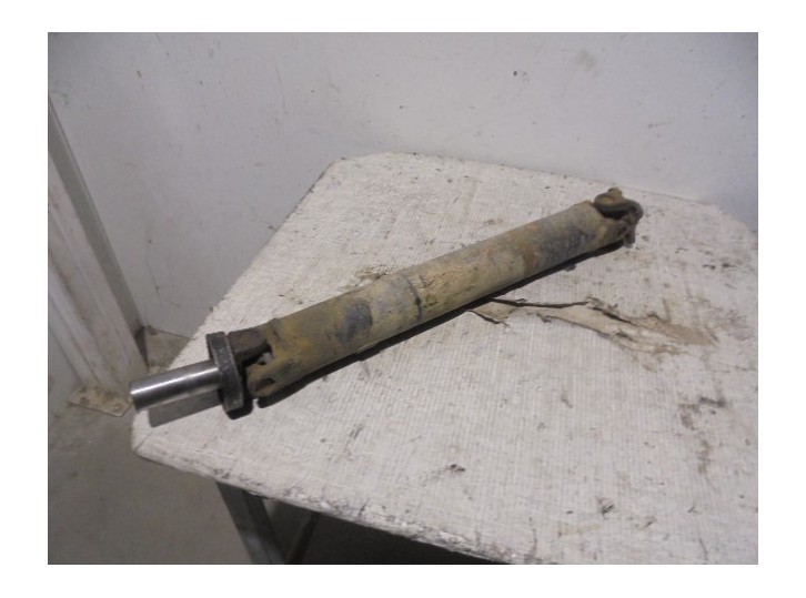 Recambio de transmision central para mitsubishi montero (l040) 2.5 turbodiesel referencia OEM IAM MB154224  BURRA 3 LADO A