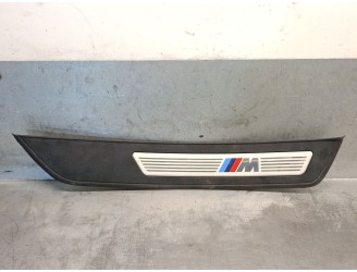 Recambio de molduras traseras para bmw 5 (f10) 530 d referencia OEM IAM 51478050052 51478050052 