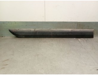 Recambio de molduras traseras para opel vivaro c furgoneta (k0) 1.5 referencia OEM IAM 9808749377 9808749377 