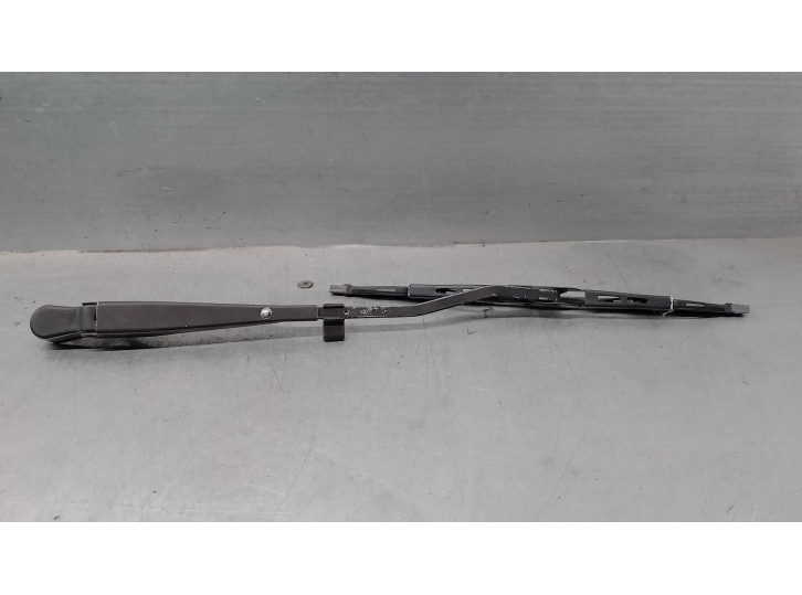 Recambio de brazo limpia trasero para daewoo matiz 0.8 cat referencia OEM IAM 96314521  