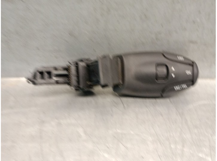 Recambio de mando volante para opel vivaro c furgoneta (k0) 1.5 referencia OEM IAM 98093198ZD 98093198ZD 