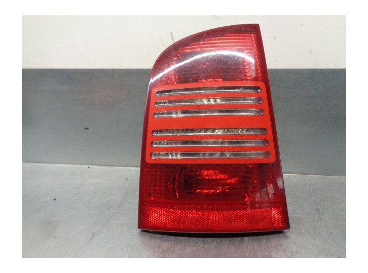 Recambio de piloto trasero izquierdo para skoda octavia combi (1u5) 1.9 tdi referencia OEM IAM 1U9945095 1U9945111 