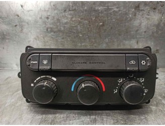 Replacement heating / air conditioning control for Chrysler Voyager (RG) 2.4 LX (I) OEM IAM reference 05005001AF 