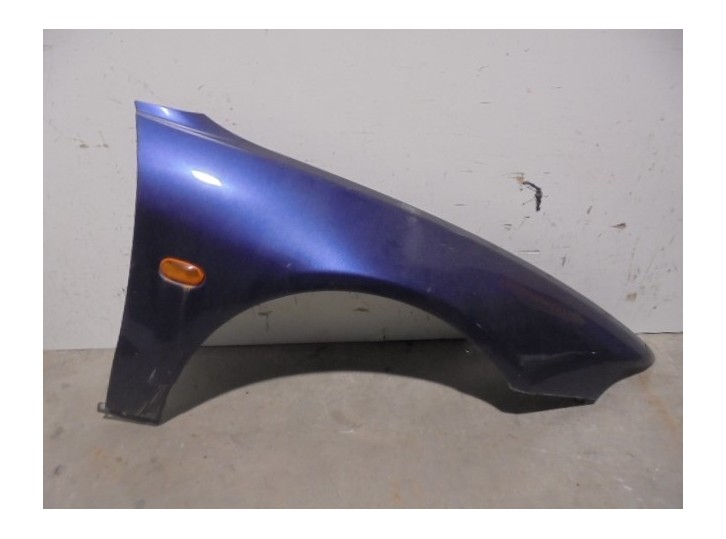 Replacement front right fender for Mitsubishi Galant sedan (EA0) 2000 GLS air-conditioned OEM IAM reference MR273256 BLUE 