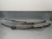Replacement front right wiper arm for Mitsubishi Galant saloon (EA0) 2000 GLS climatized OEM IAM reference MR300208