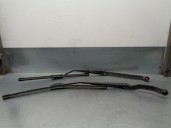 Recambio de brazo limpia delantero derecho para mitsubishi galant berlina (ea0) 2000 gls climatizado referencia OEM IAM MR300208