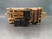 Recambio de caja reles / fusibles para mitsubishi galant berlina (ea0) 2000 gls climatizado referencia OEM IAM MR252886  