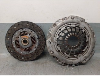 Recambio de kit embrague para renault kangoo 1.5 dci diesel cat referencia OEM IAM 301016758R 322034210 LUK