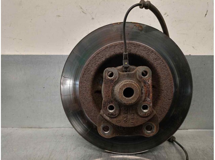 Recambio de mangueta trasera izquierda para renault laguna ii (bg0) 1.6 16v referencia OEM IAM 7701472842  