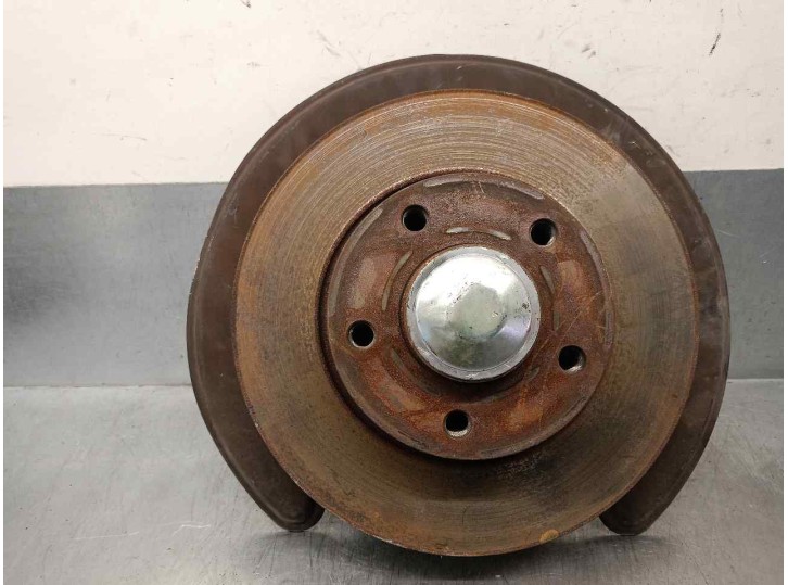 Recambio de mangueta trasera derecha para opel vivaro 1.9 cdti cat (f9q-760 / l08) referencia OEM IAM 4408460  