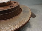 Recambio de mangueta trasera derecha para opel vivaro 1.9 cdti cat (f9q-760 / l08) referencia OEM IAM 4408460  