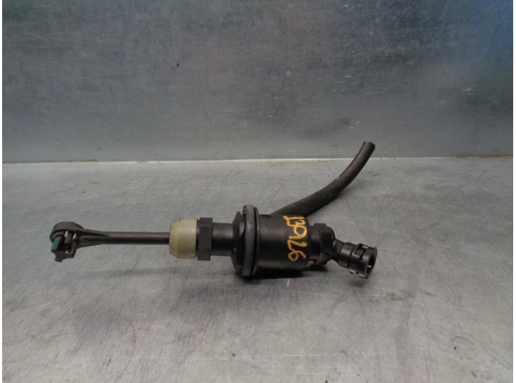 Recambio de bomba embrague para nissan micra (k13) 1.2 cat referencia OEM IAM 306101HG0A  
