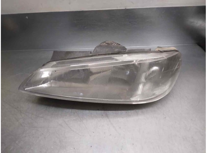 Replacement left headlight for Peugeot 406 Saloon (S1/S2) SLDT OEM IAM reference 9616251380 0301037021 BOSCH