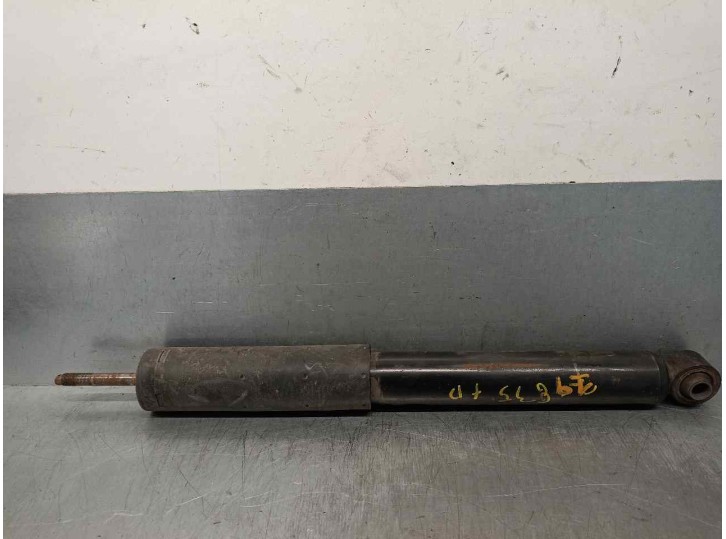 Recambio de amortiguador trasero derecho para kia sorento 2.5 crdi referencia OEM IAM 553103E500  SACHS