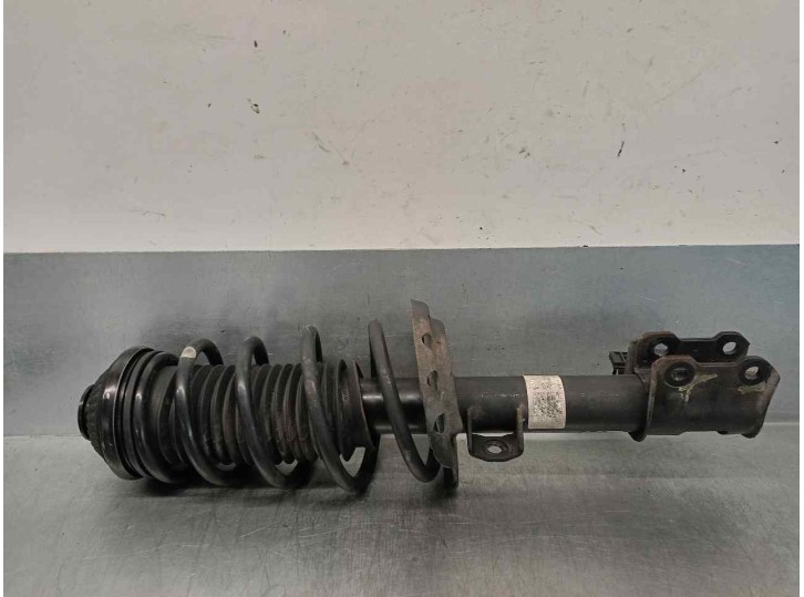 Replacement front right shock absorber for Opel Meriva A Minivan (X03) 1.7 CDTi (E75) OEM IAM reference 22214598 
