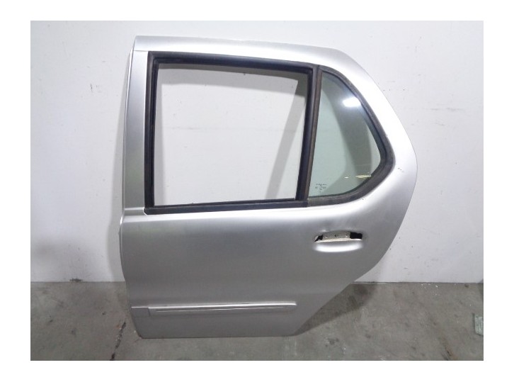 Replacement rear left door for Tata Indica 2006 1.4 (52 kW) OEM IAM reference 4274168 GREY 5 DOORS