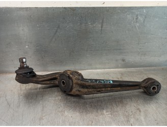 Replacement front right lower suspension arm for Peugeot 309 1.9 diesel CAT OEM IAM reference 352141 