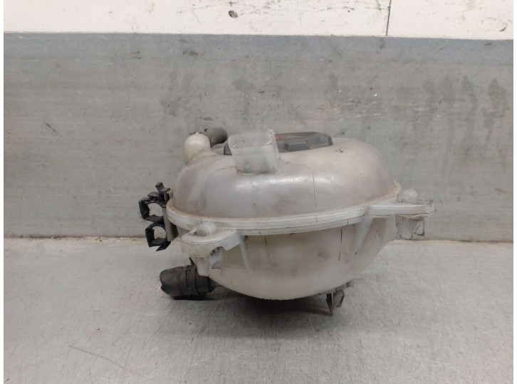 Recambio de deposito expansion para seat leon st (5f8) 1.4 tgi referencia OEM IAM 5Q0121407F 5Q0121407AA 