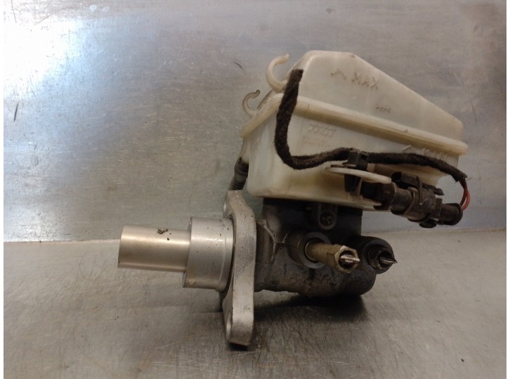 Recambio de bomba freno para opel zafira b 1.6 16v cat referencia OEM IAM 32067271 32067271 TRW