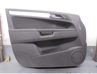 Recambio de guarnecido puerta delantera izquierda para opel zafira b 1.6 16v cat referencia OEM IAM 13223184 7231596 