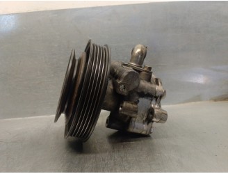 Recambio de bomba servodireccion para volkswagen passat berlina (3b2) 1.8 20v turbo referencia OEM IAM 8D0145156L KV18002 KYB
