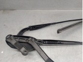Recambio de brazo limpia delantero izquierdo para mercedes-benz gla (h247) gla 200 d 4-matic (247.713) referencia OEM IAM A24782