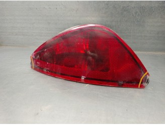 Recambio de piloto trasero derecho paragolpes para renault clio iii 1.2 referencia OEM IAM 8200776121 5 PUERTAS