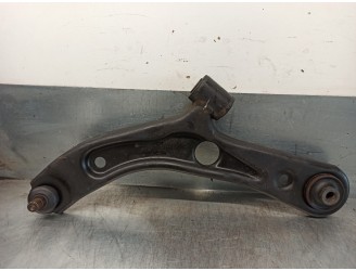 Replacement front left lower suspension arm for Suzuki Swift sedan (MZ) 1.3 16v cat OEM IAM reference 4520272K
