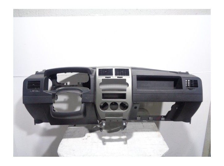 Recambio de salpicadero para jeep compass 2.0 crd cat referencia OEM IAM YF33XDVAA NEGRO 